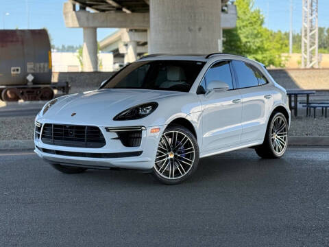 2021 Porsche Macan Turbo