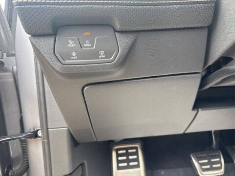 2025 Volkswagen Atlas Cross Sport SEL Premium R-Line 4Motion