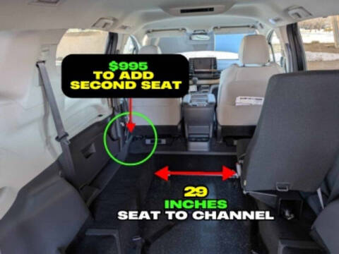 2025 Toyota Sienna LE 8-Passenger