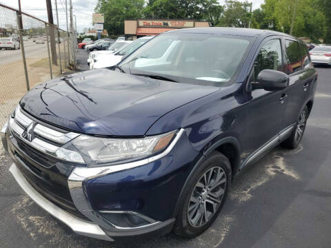 2018 Mitsubishi Outlander for sale at TRAIN AUTO SALES & RENTALS in Taylors SC
