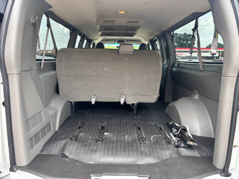 2017 Chevrolet Express LS 3500
