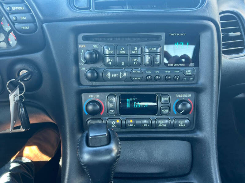 2004 Chevrolet Corvette