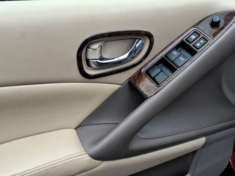 2011 Nissan Murano S