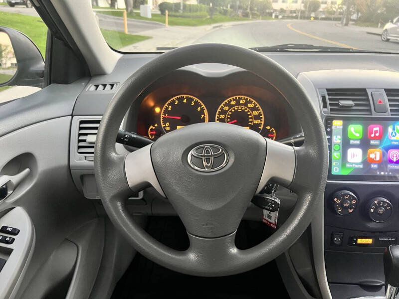 2010 Toyota Corolla LE