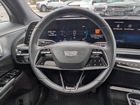 2024 Cadillac LYRIQ Tech