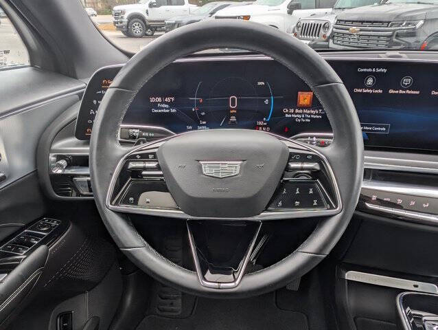 2024 Cadillac LYRIQ Tech