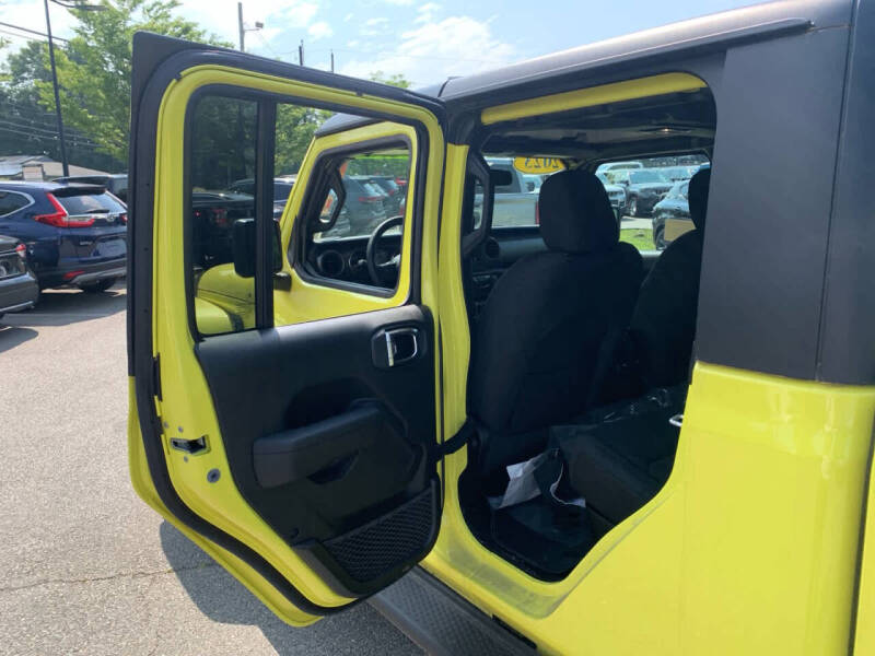 2023 Jeep Gladiator Sport S