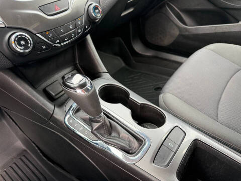 2017 Chevrolet Cruze LT Auto