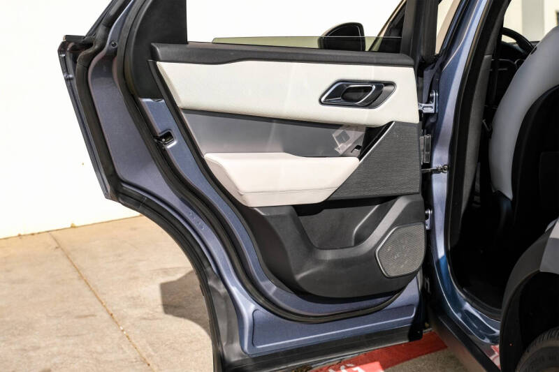 2019 Land Rover Range Rover Velar P250 R-Dynamic SE