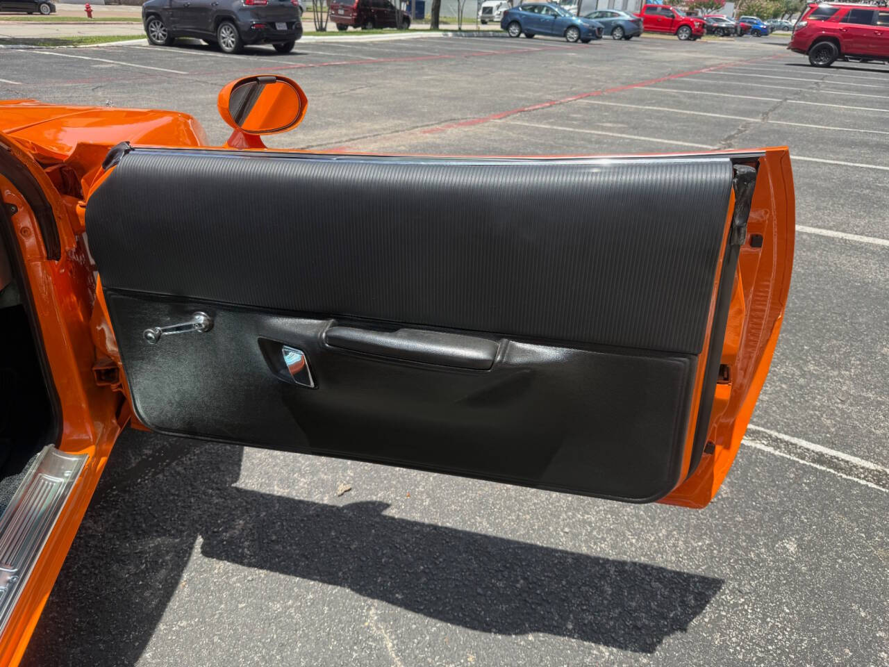 1972 Plymouth Roadrunner 31