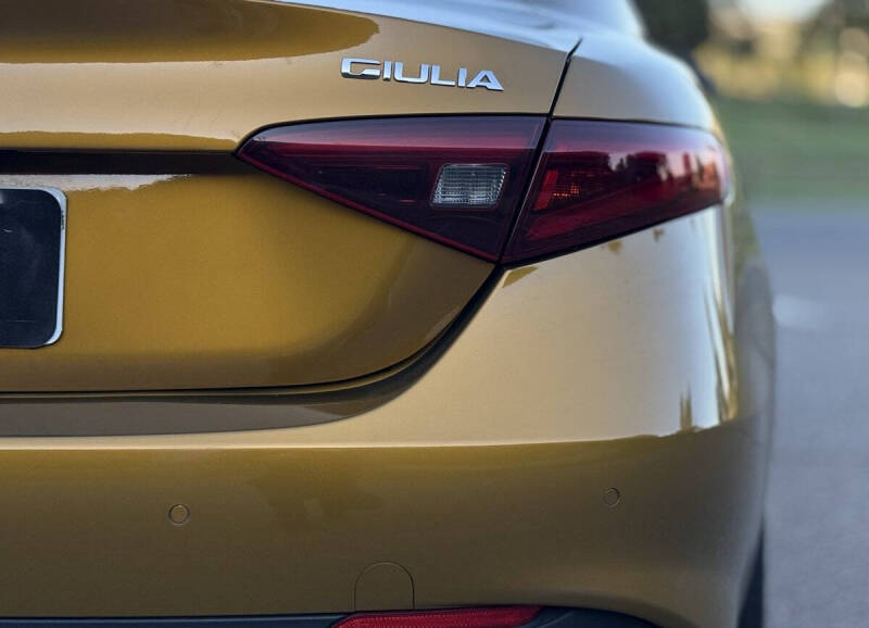 2023 Alfa Romeo Giulia Veloce