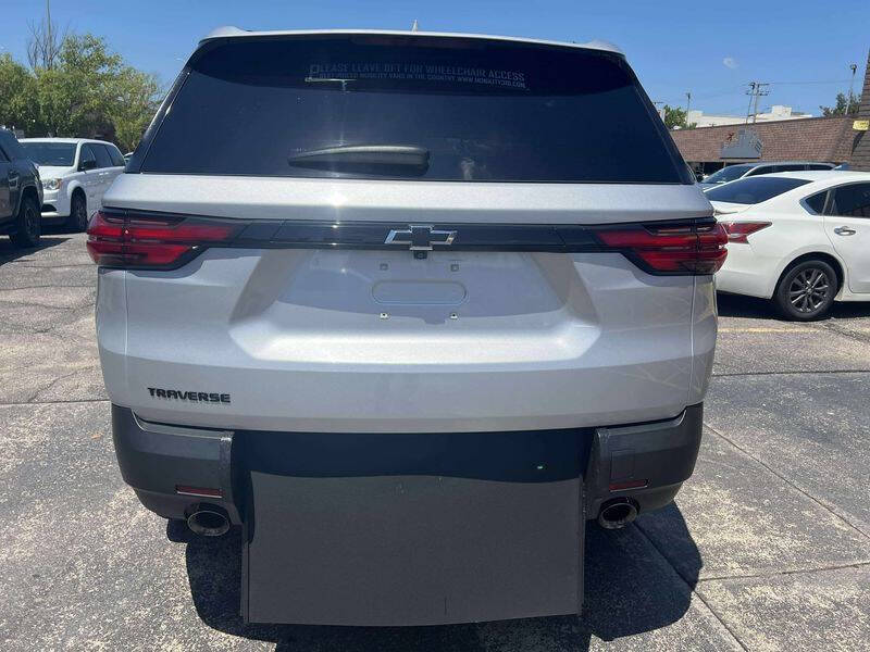2022 Chevrolet Traverse LS