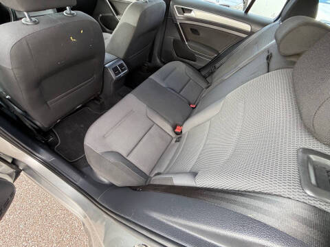 2017 Volkswagen Golf SportWagen TSI S 4Motion