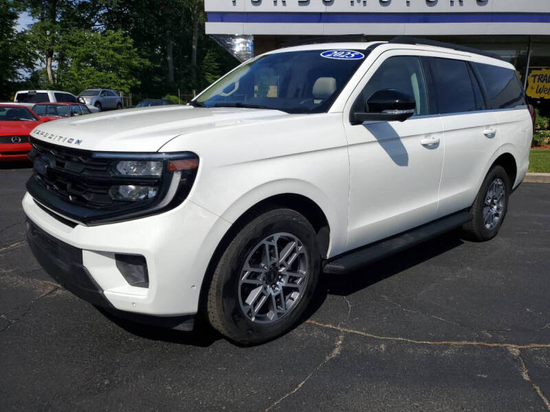 2025 Ford Expedition Active