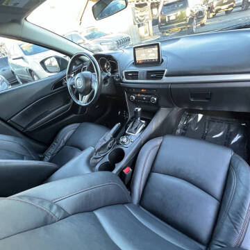 2015 Mazda MAZDA3 s Touring