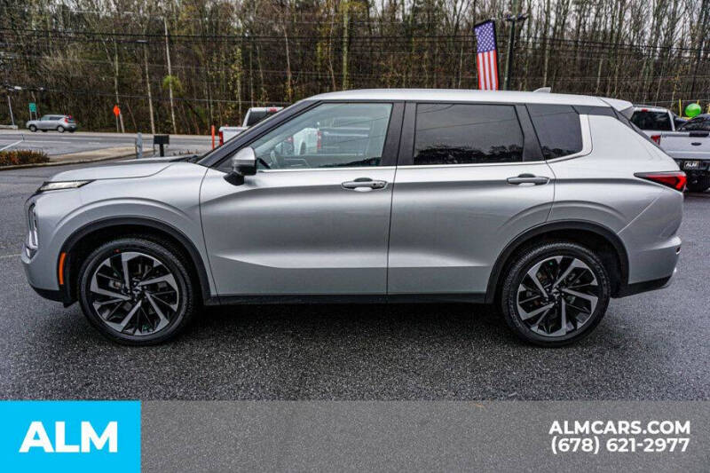 2024 Mitsubishi Outlander SE