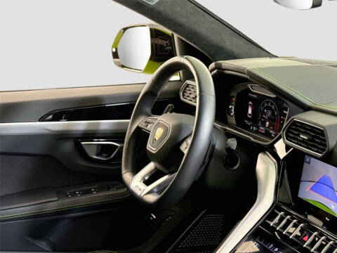 2024 Lamborghini Urus S