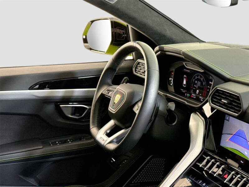 2024 Lamborghini Urus S