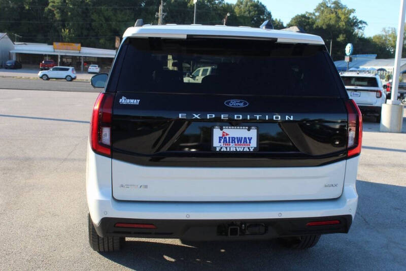 2025 Ford Expedition MAX Active