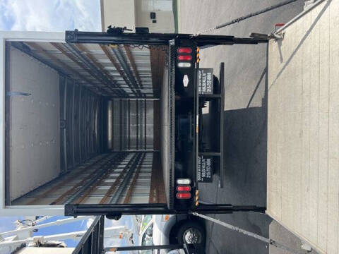 2019 Freightliner M2 106