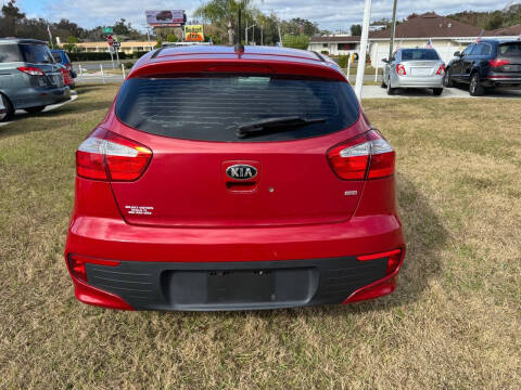 2017 Kia Rio 5-Door LX