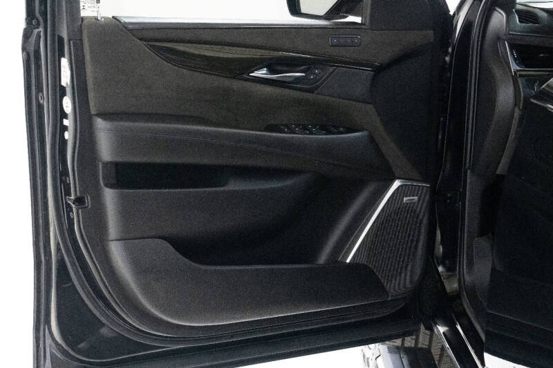 2020 Cadillac Escalade Platinum