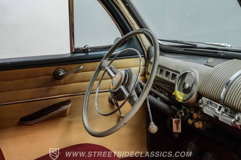 1948 Ford Deluxe