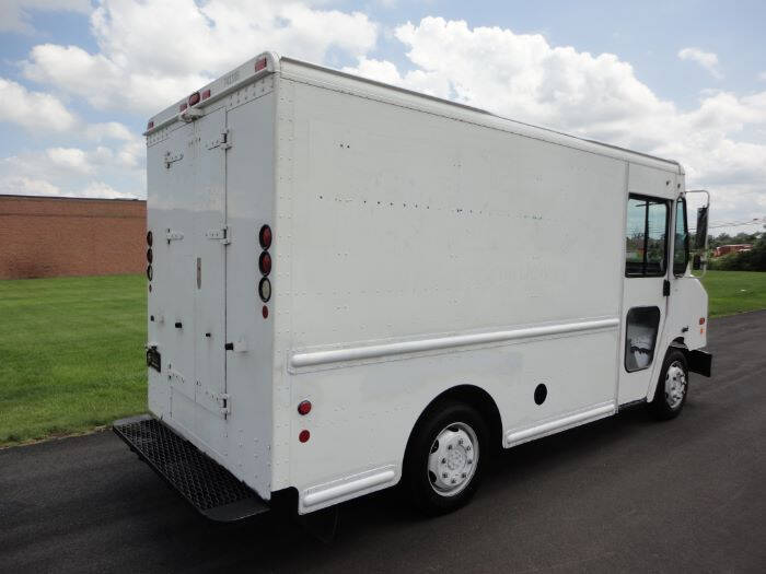 2006 Freightliner MT45 Chassis