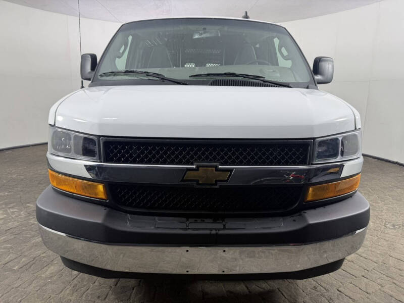 2024 Chevrolet Express 2500