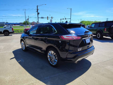 2020 Ford Edge Titanium