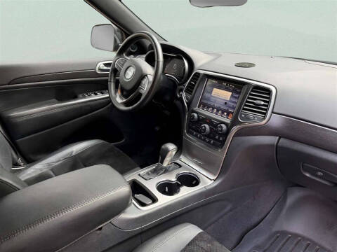 2017 Jeep Grand Cherokee Altitude