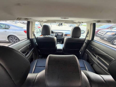 2014 Mitsubishi Outlander GT