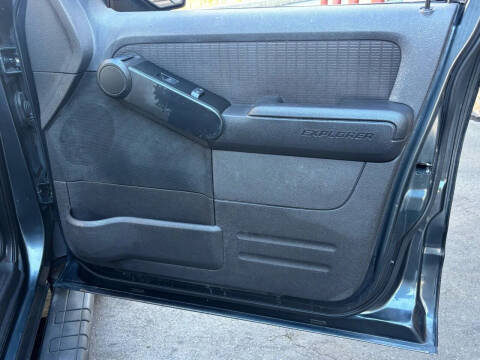 2010 Ford Explorer Sport Trac XLT