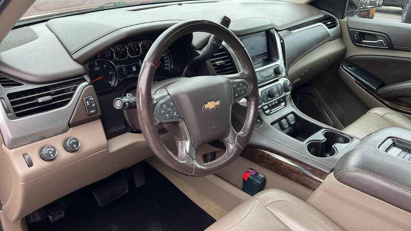 2017 Chevrolet Suburban LT
