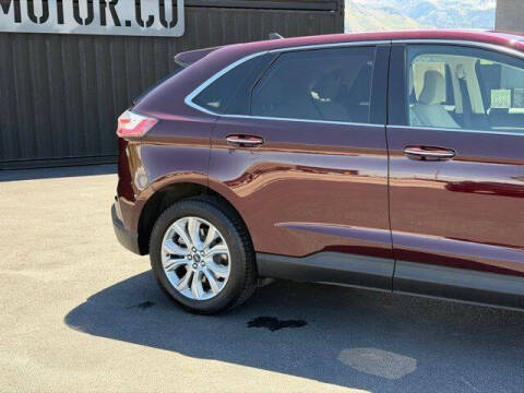 2022 Ford Edge Titanium