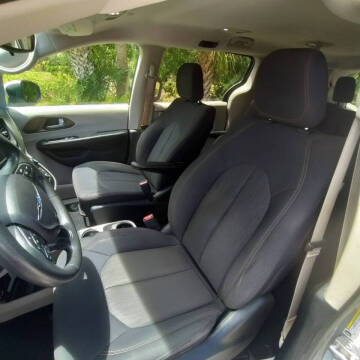 2017 Chrysler Pacifica LX