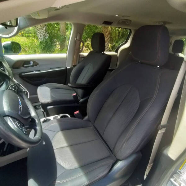2017 Chrysler Pacifica LX