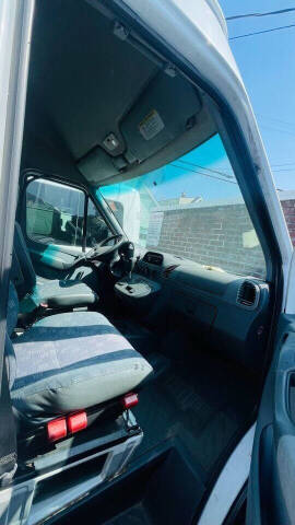 2004 Dodge Sprinter 2500