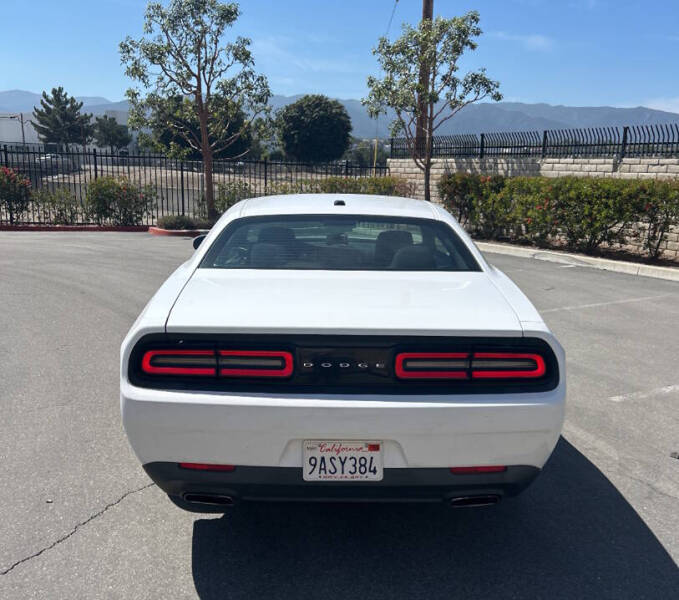 2015 Dodge Challenger SXT