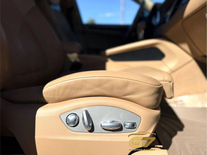 2015 Porsche Macan S