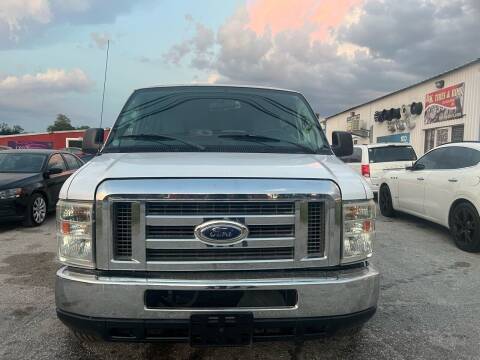 2011 Ford E-Series for sale at ONYX AUTOMOTIVE, LLC in Largo FL
