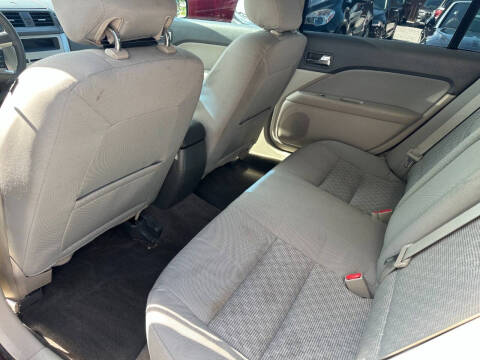2012 Ford Fusion SE