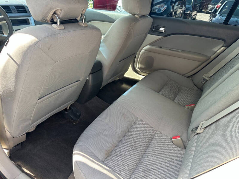2012 Ford Fusion SE