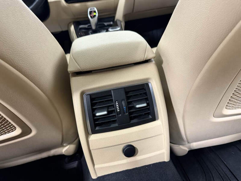 2017 BMW 3 Series 330i