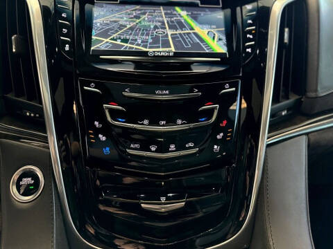 2019 Cadillac Escalade Platinum
