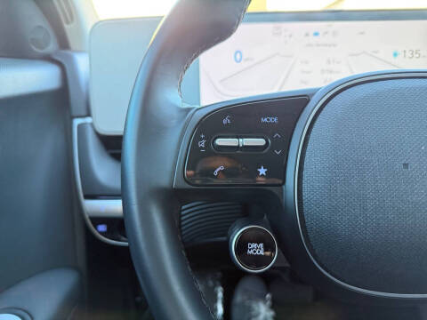 2024 Hyundai Ioniq 5 SE Standard Range