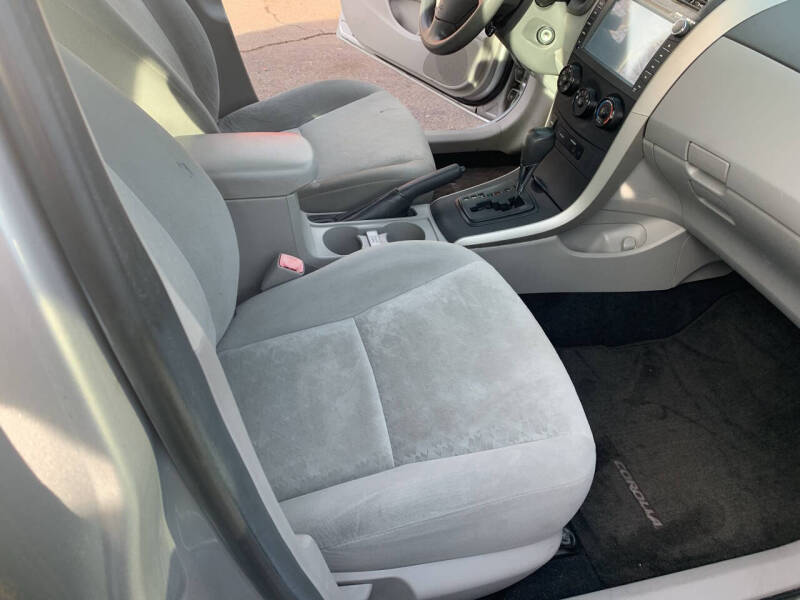 2009 Toyota Corolla LE