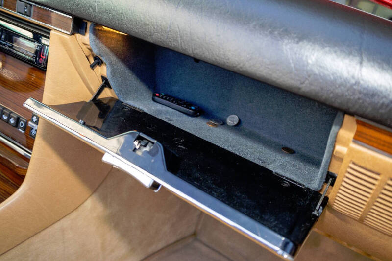 1982 Mercedes-Benz 380-Class 380 SL