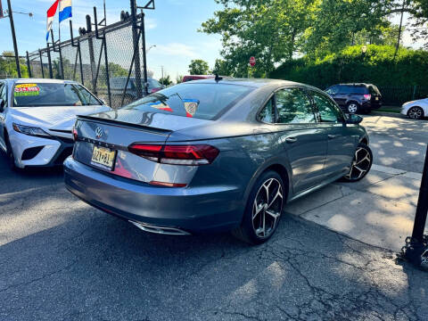 2020 Volkswagen Passat R-Line