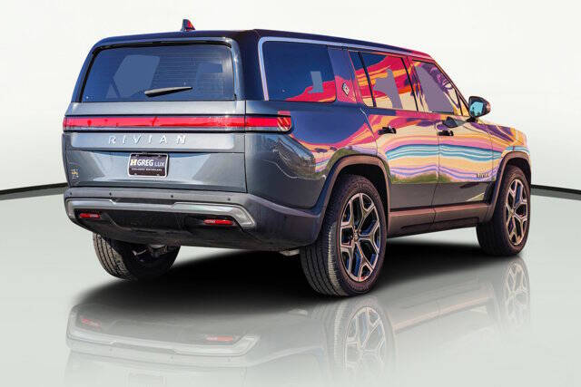 2022 Rivian R1S Launch Edition